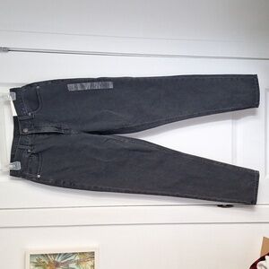 Highrise mom jeans- American eagle